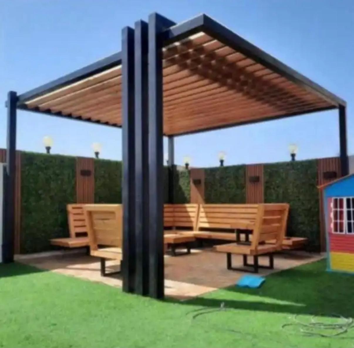 مظلات وسواتر